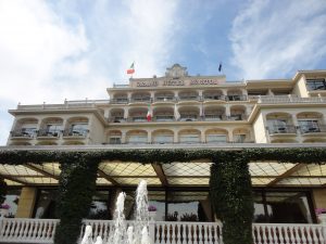 Vista esterna Grand Hotel Bristol.