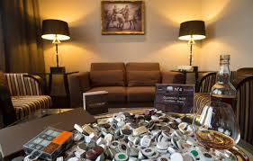 Suite del Cioccolato: salottino.