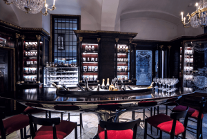 Di sera La Farmacia si trasforma in una sala, la sala Privé.