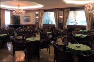 Sala bar dell'hotel