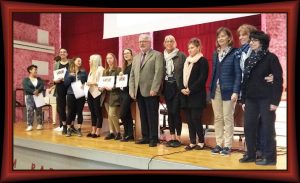 Studenti e insegnanti concorso Lins club