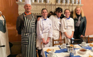 Professore e studenti ristorante